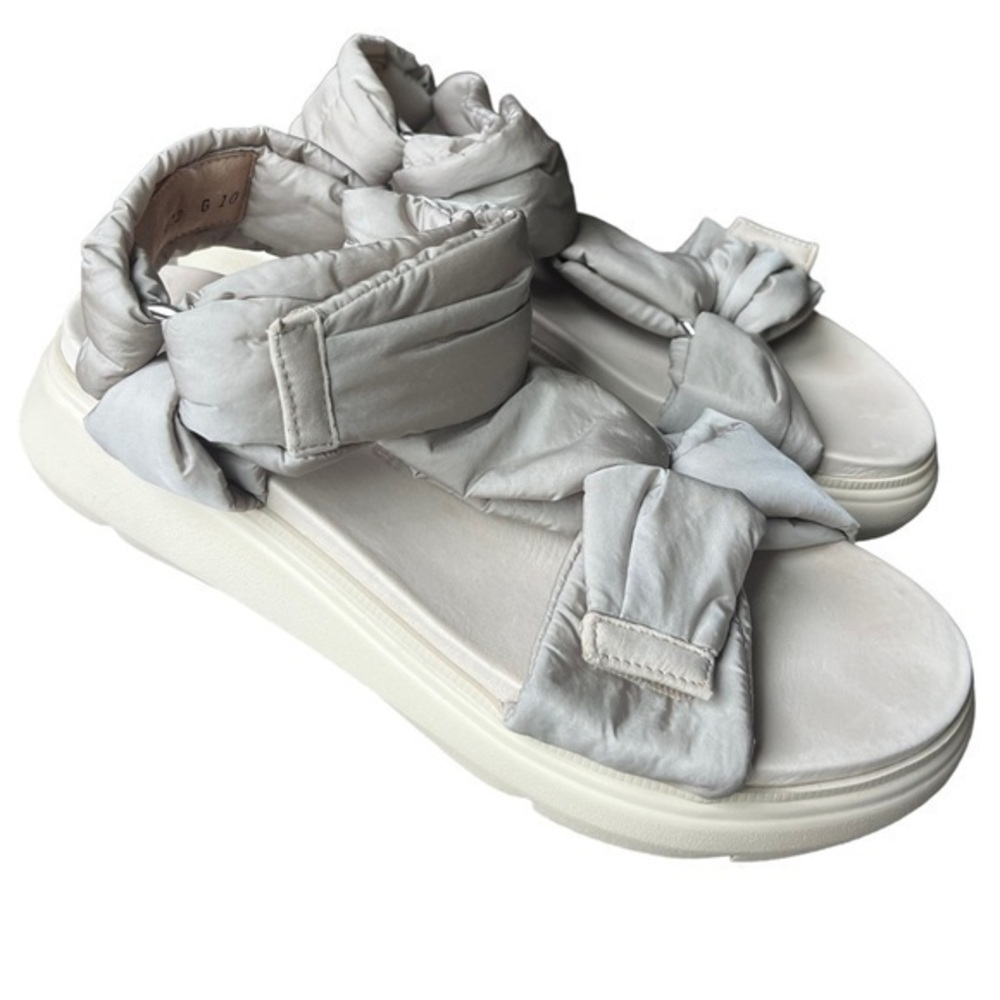 Paul Green Madonna sandals. Brand New 
US Size 9/ UK6.5